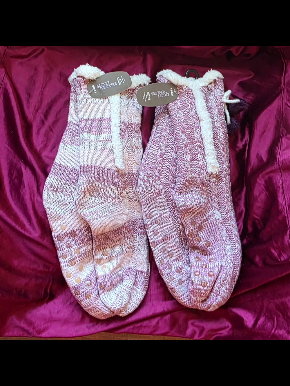 NWT- 2 Secret Treasures Pink Marled Cable Knit Sherpa Slipper Socks- Size 4-10